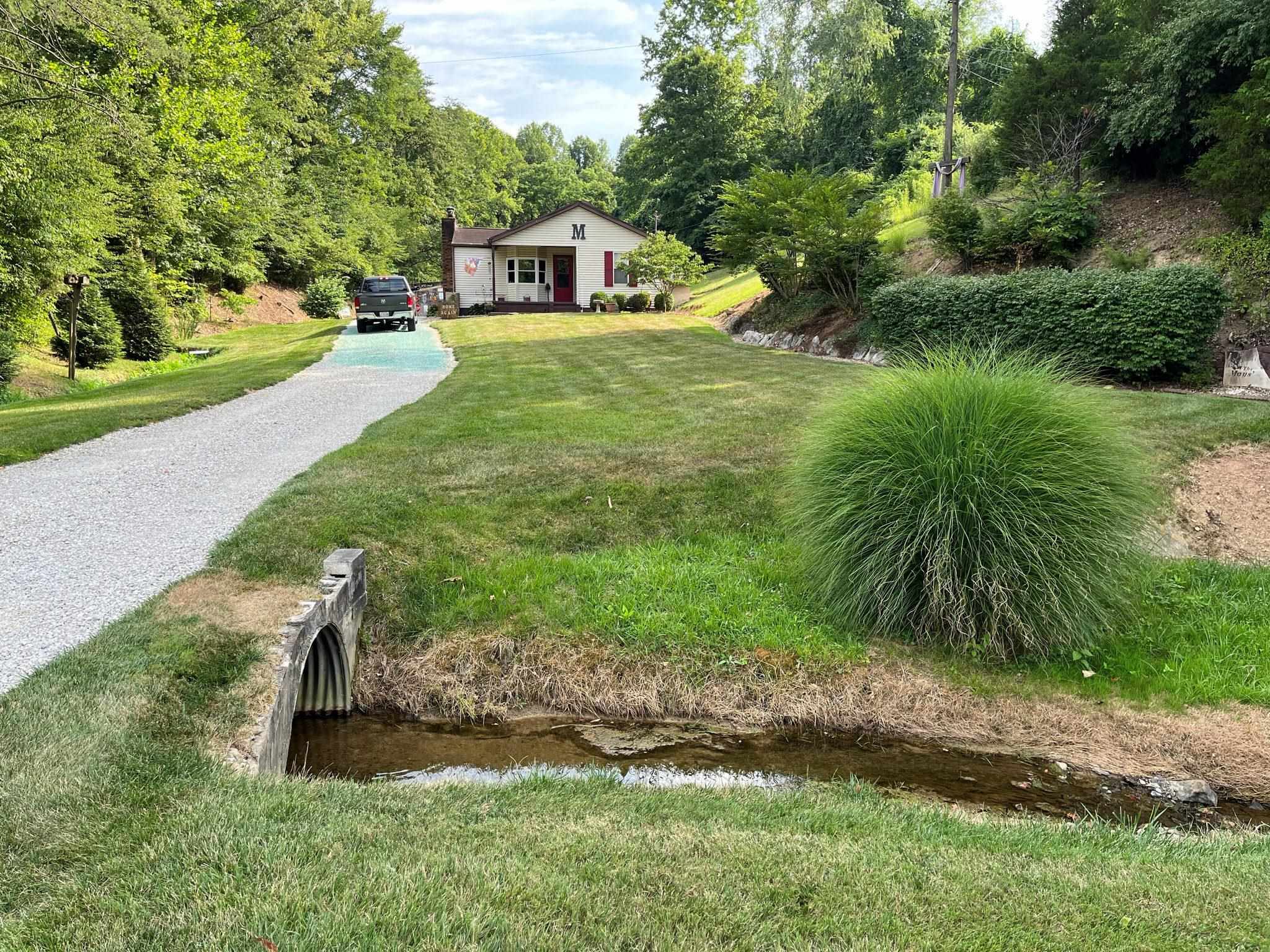 1505 Newmans Branch Road Milton, WV 25541 - Photo 27 of 32