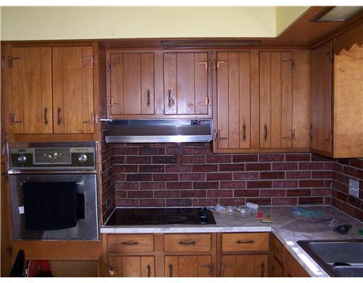 212 Bear Pond Road Turner, ME 04282 - Photo 9 of 12 Kitchen.