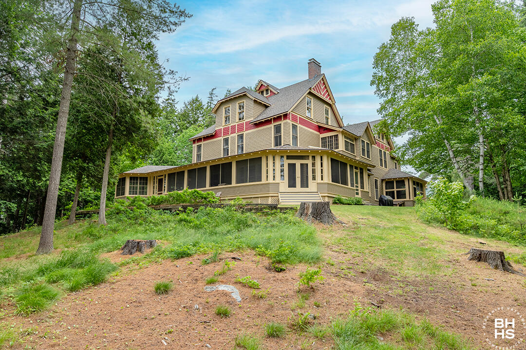 8 Pinehurst Road Saranac Lake, NY 12983 - Photo 6 of 109 HistoricHomeOnLowerSaranacLake_MH_Exteri