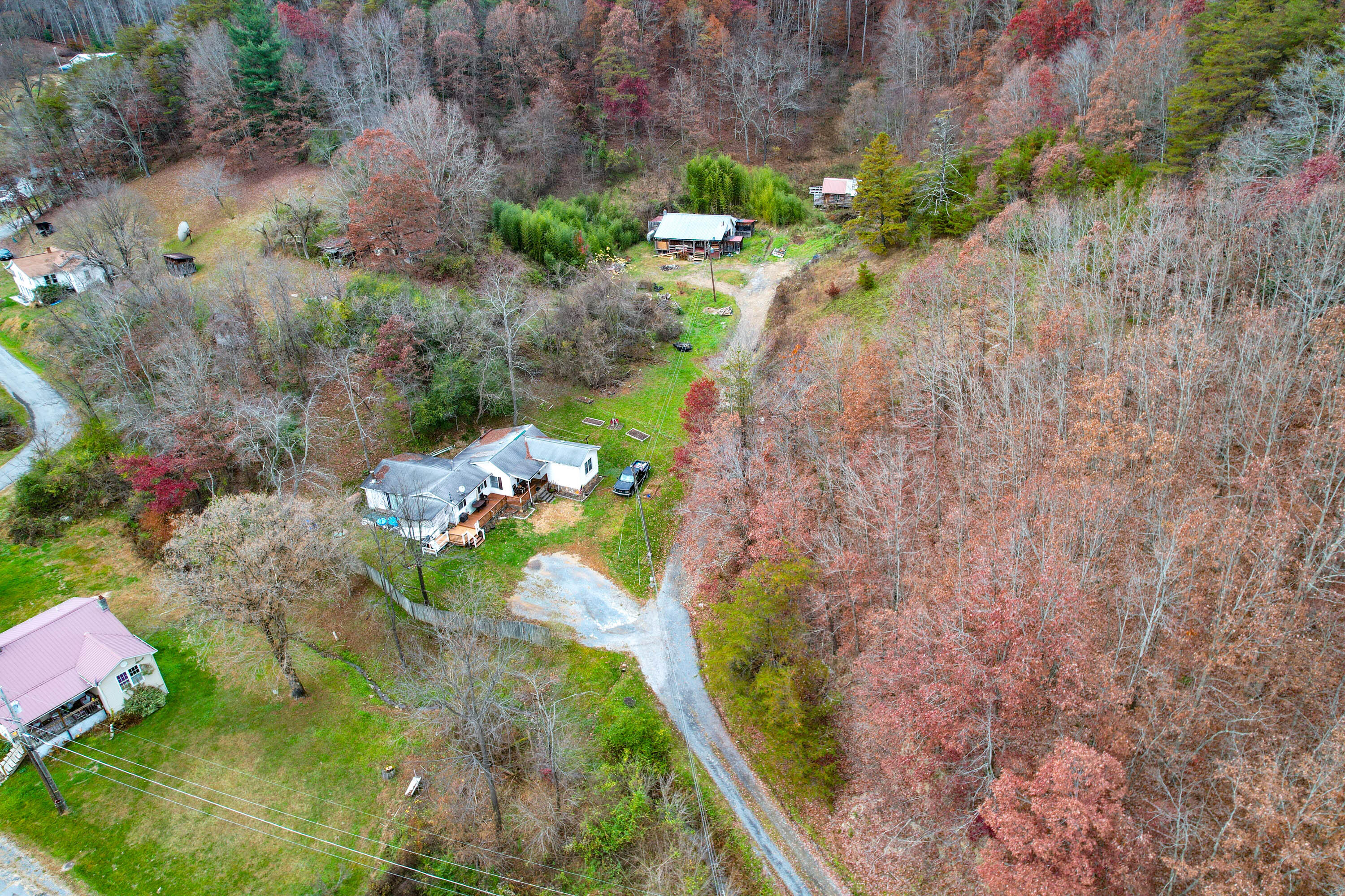 445 Poor Valley Road Saltville, VA 24370 - Photo 6 of 27 Saltville