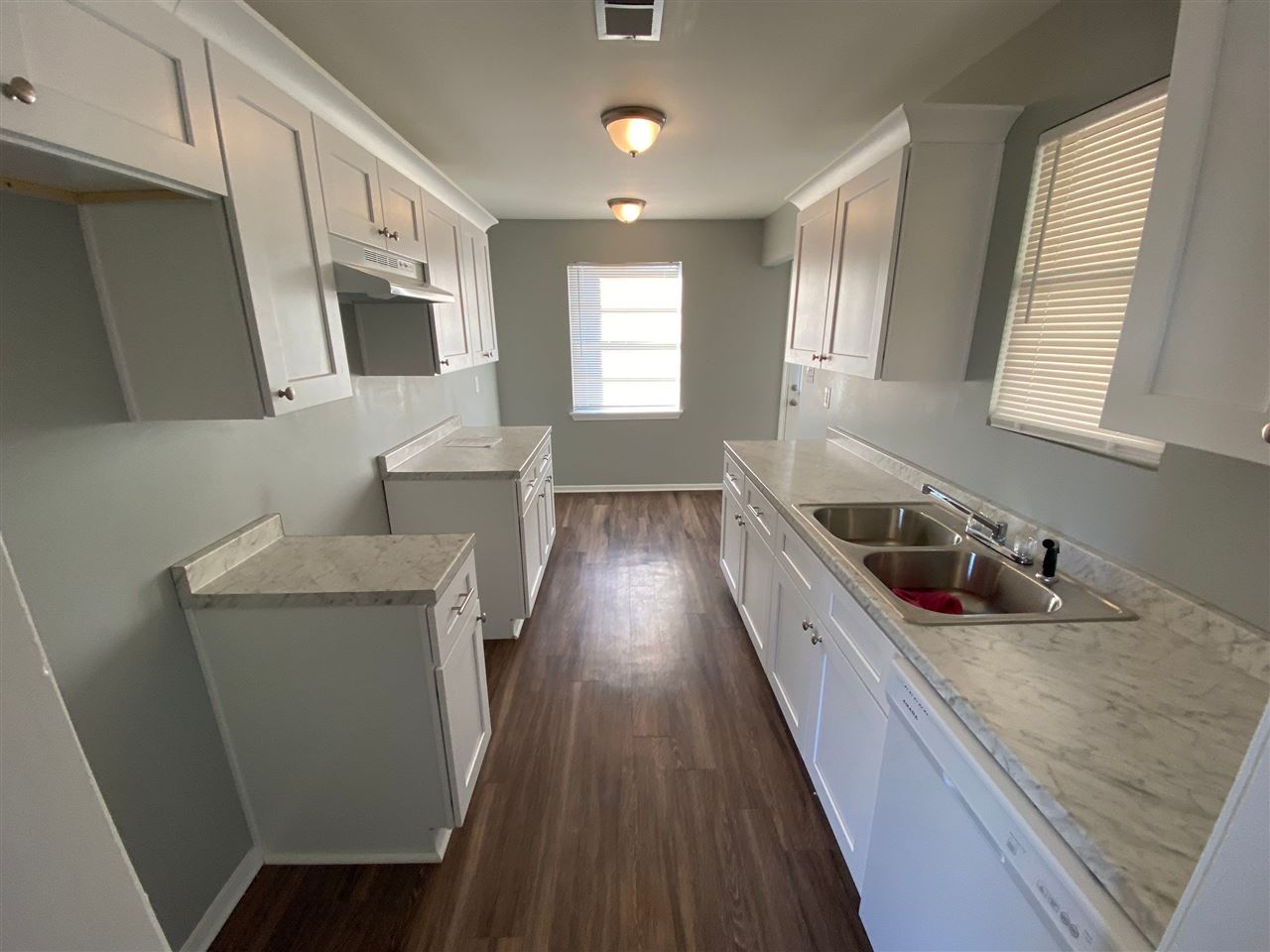 5111 Neely Road Memphis, TN 38109 - Photo 2 of 25