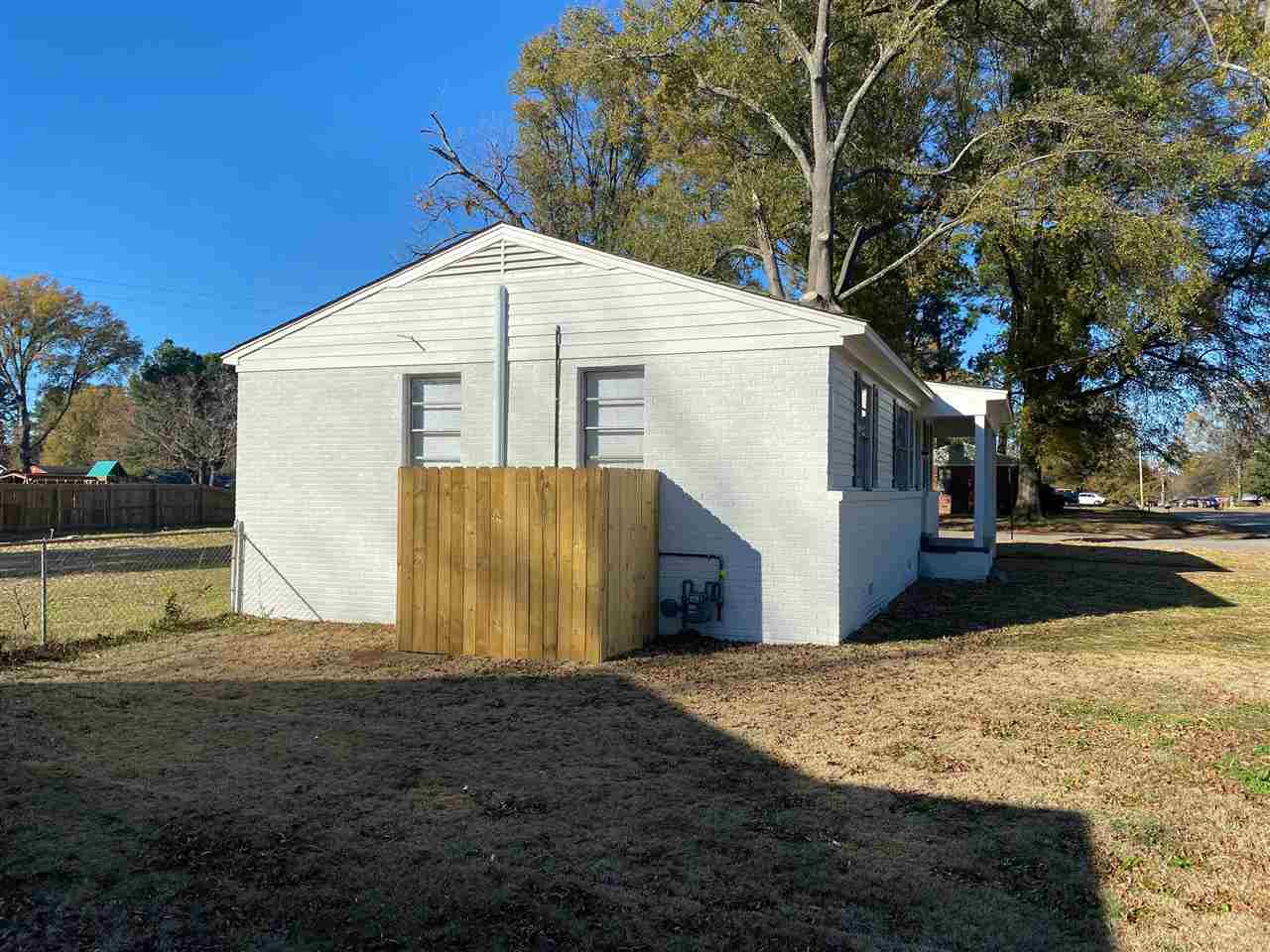 5111 Neely Road Memphis, TN 38109 - Photo 14 of 25