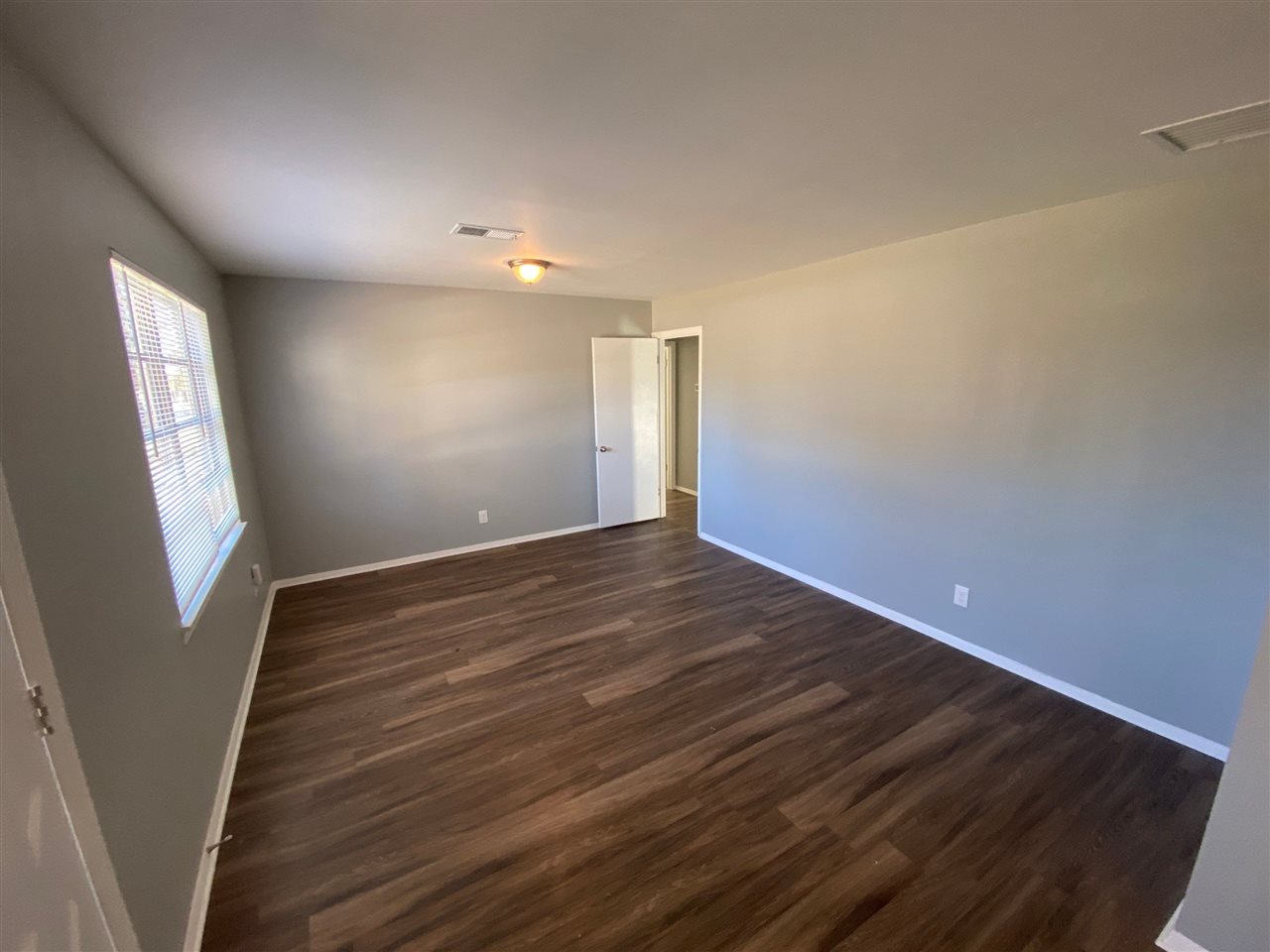 5111 Neely Road Memphis, TN 38109 - Photo 5 of 25