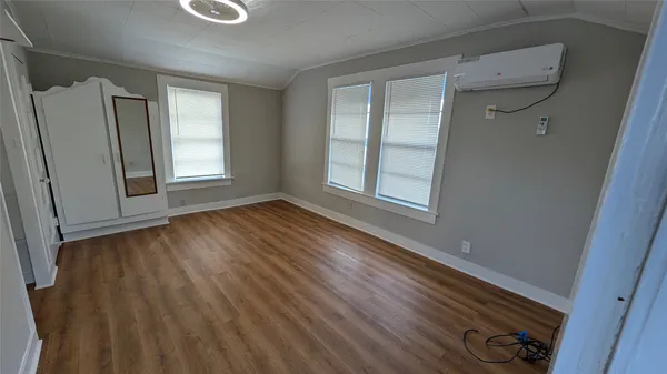 $819 | 6523 1/2 Avenue C, Unit A, Houston, TX 77011