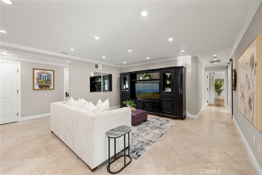 1532 West Domingo Road Fullerton, CA 92833 - Photo 9 of 43