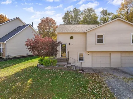 $210,000 | 8224 Perry Street, Overland Park, KS 66204