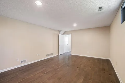 $210,000 | 8224 Perry Street, Overland Park, KS 66204