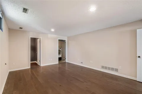 $210,000 | 8224 Perry Street, Overland Park, KS 66204