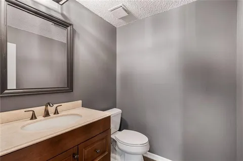 $210,000 | 8224 Perry Street, Overland Park, KS 66204