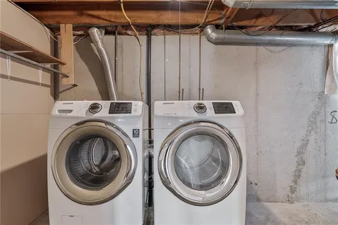 $210,000 | 8224 Perry Street, Overland Park, KS 66204