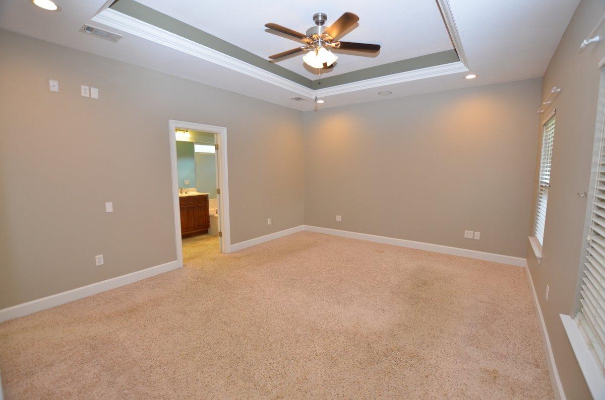 5952 Old Bethel Road Crestview, FL 32536 - Photo 9 of 25 en empty room with closet and a ceiling fan