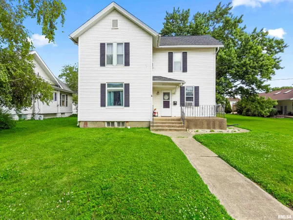 $199,900 | 211 West Pershing Street, Morton, IL 61550