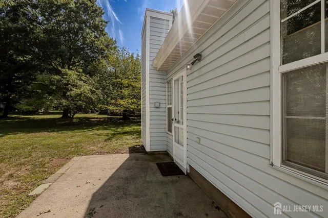 $2,800 | 412 Hawkshead Way, Somerset, NJ 08873