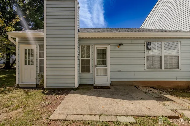 $2,800 | 412 Hawkshead Way, Somerset, NJ 08873