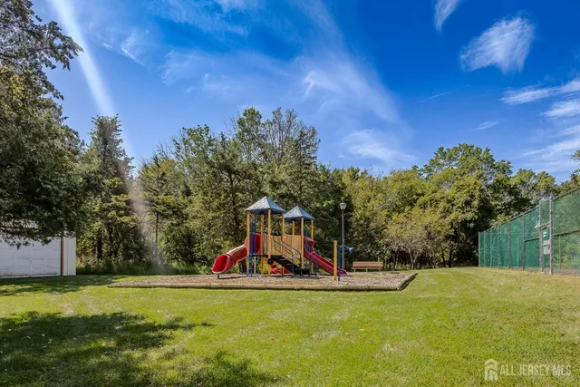 $2,800 | 412 Hawkshead Way, Somerset, NJ 08873