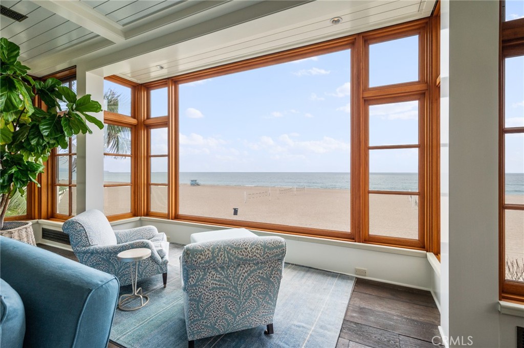 212 The Strand Manhattan Beach, CA 90266 - Photo 15 of 75