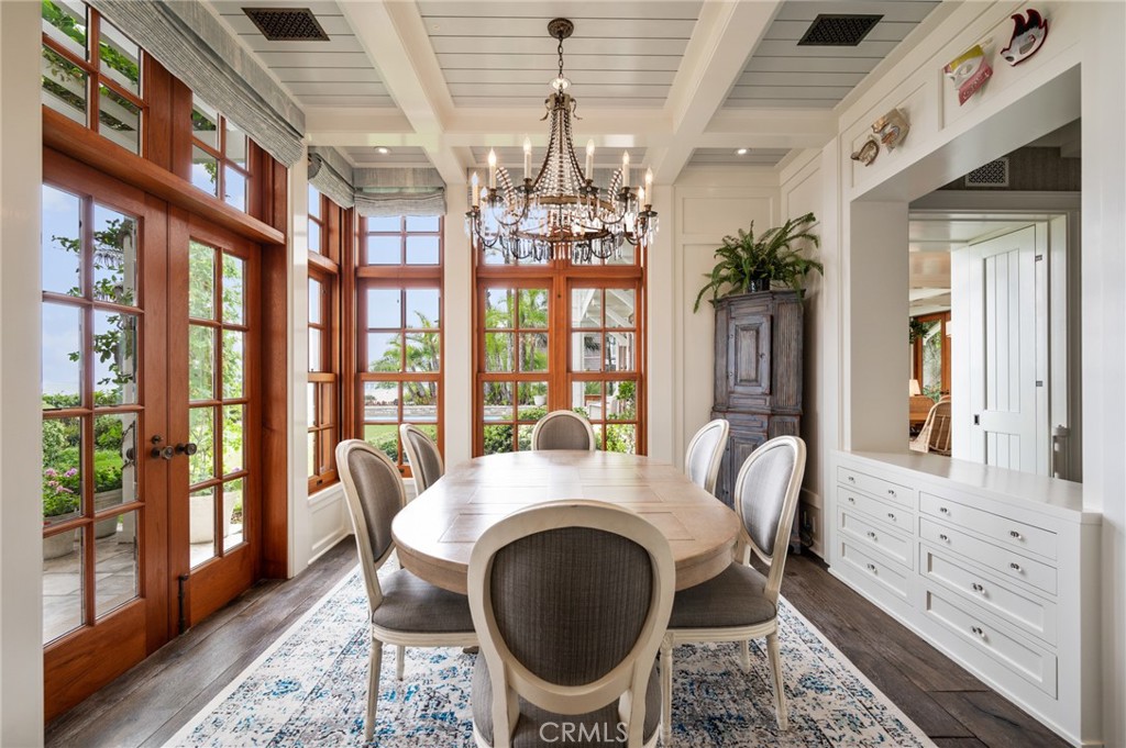 212 The Strand Manhattan Beach, CA 90266 - Photo 24 of 75 a outdoor dining space with furniture and front door