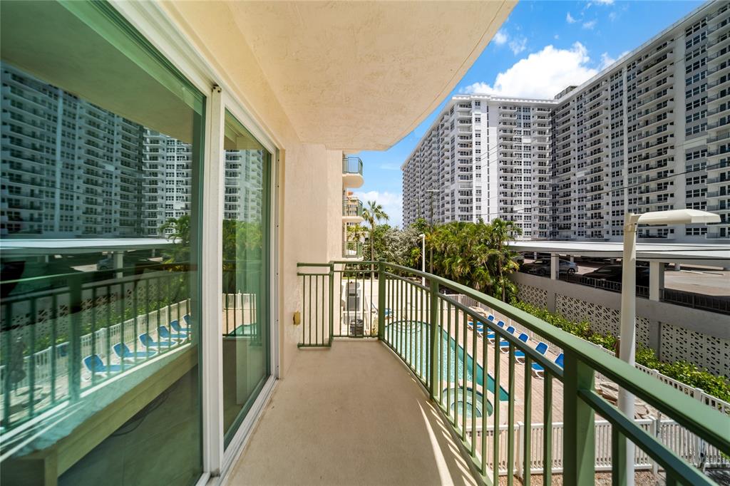 3210 Northeast 5th Street, Unit 203 Pompano Beach, FL 33062 - Photo 22 of 61