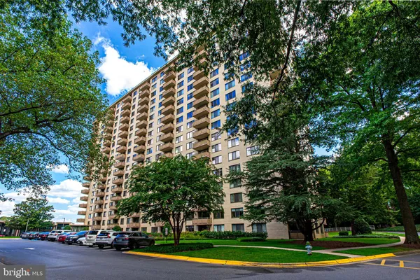 $179,900 | 5225 Pooks Hill Road, Unit 721S, Bethesda, MD 20814