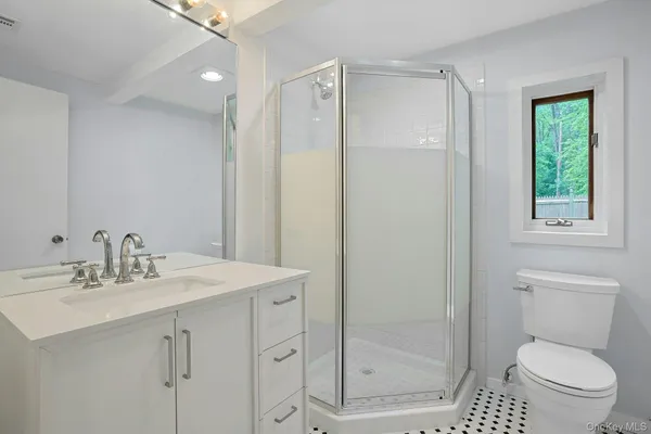 $3,995,000 | 21 Woods Road, Palisades, NY 10964