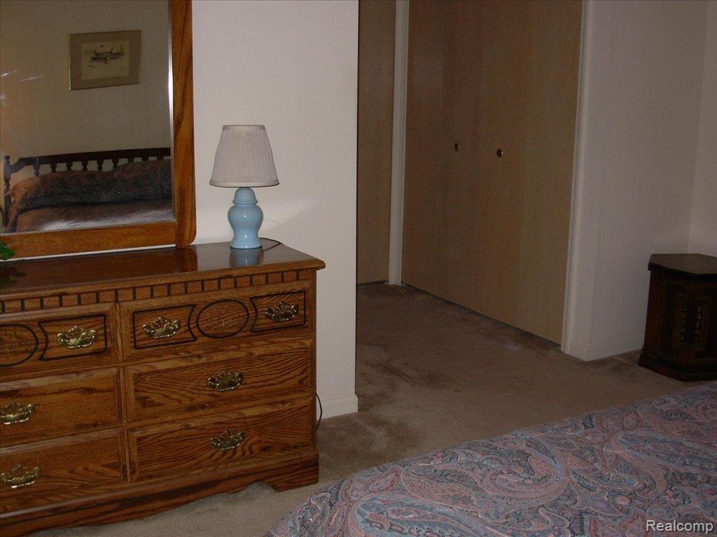 16681 Fieldstone Ridge, Unit 7 Macomb, MI 48042 - Photo 8 of 15 Master bedroom 1B