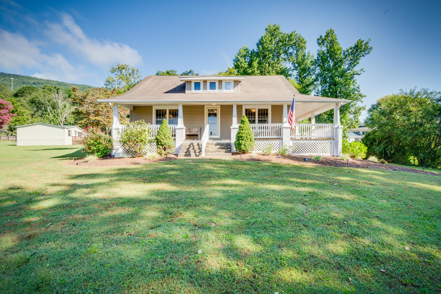 107 Paul Peters Road Elizabethton, TN 37643 - Photo 1 of 44 001