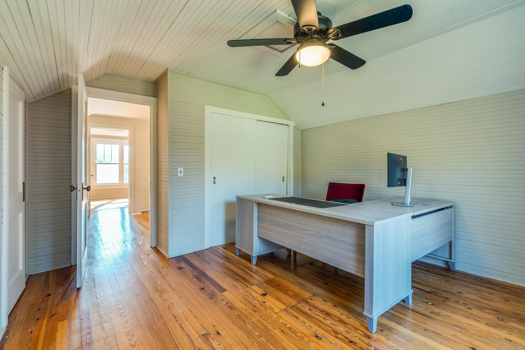 107 Paul Peters Road Elizabethton, TN 37643 - Photo 18 of 44 018