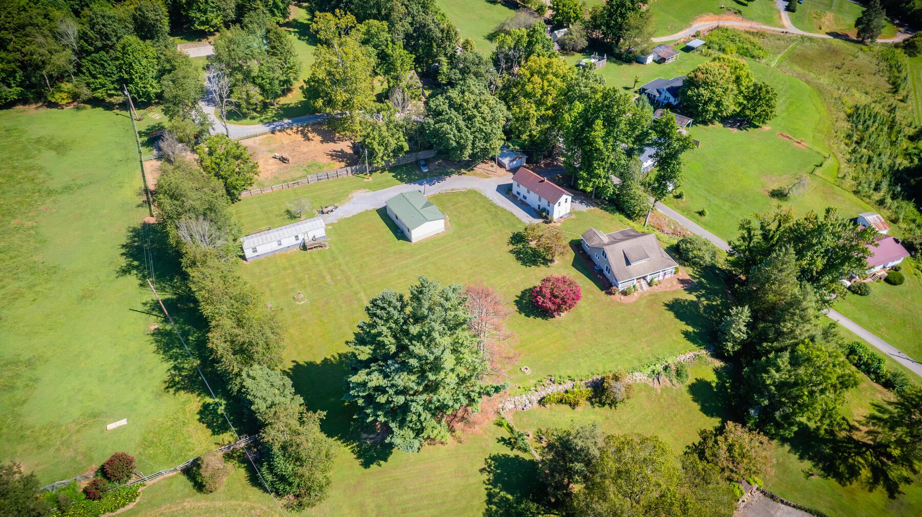 107 Paul Peters Road Elizabethton, TN 37643 - Photo 31 of 44 102