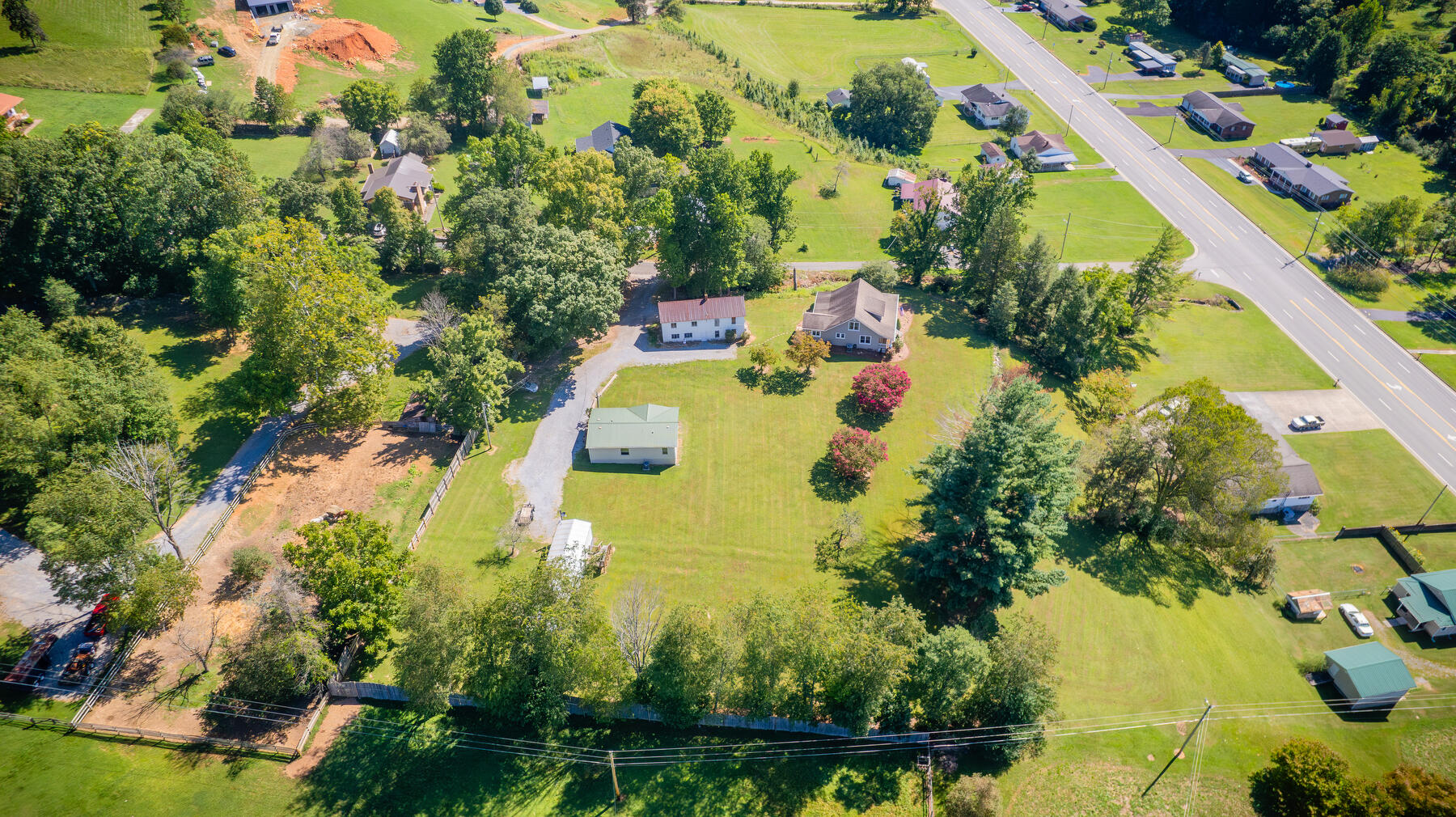 107 Paul Peters Road Elizabethton, TN 37643 - Photo 36 of 44 107