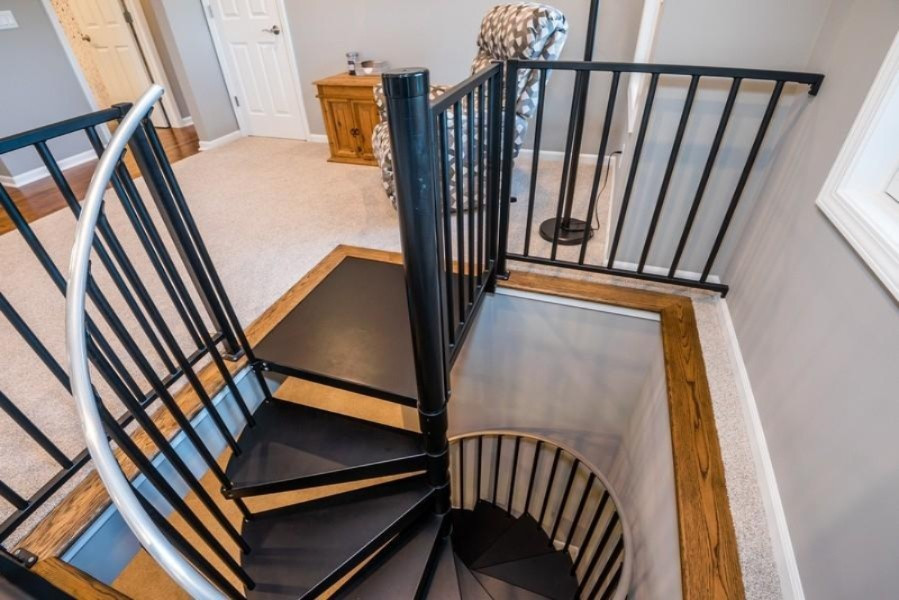 9974 Miller Road Baroda, MI 49101 - Photo 16 of 27 16_9974MillerRoad_68_Staircase_LowRes
