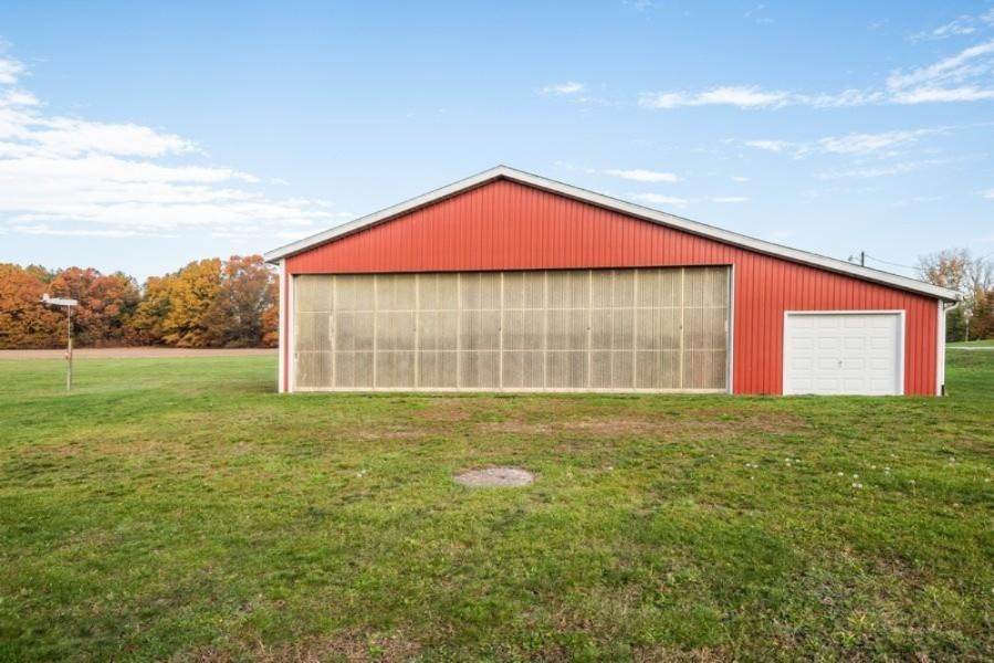 9974 Miller Road Baroda, MI 49101 - Photo 23 of 27 23_9974MillerRoad_102_PoleBarnHanger_Low