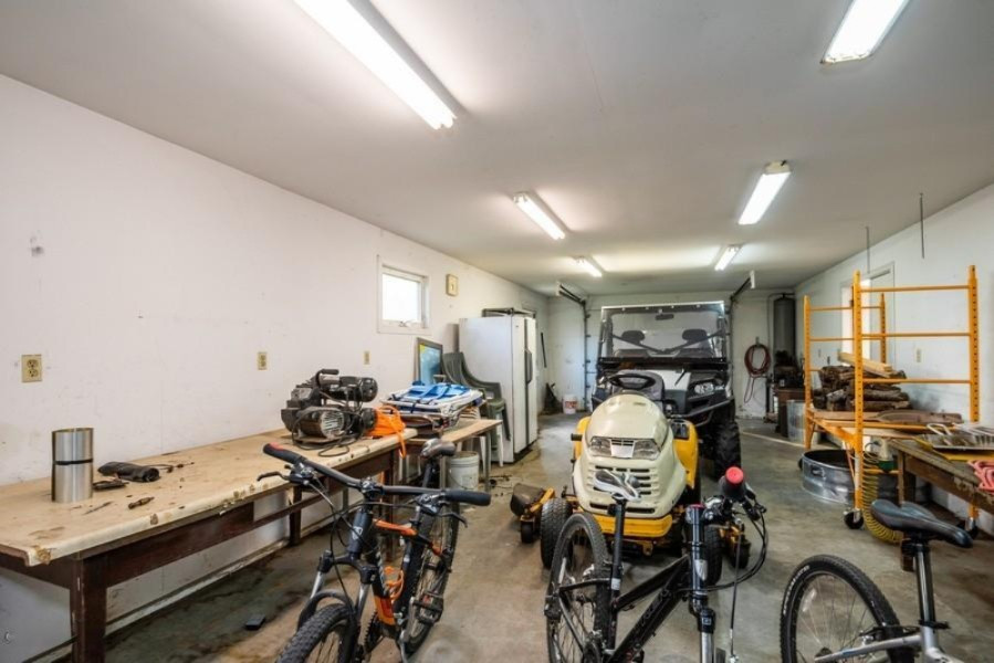9974 Miller Road Baroda, MI 49101 - Photo 24 of 27 24_9974MillerRoad_103_HeatedWorkshop_Low