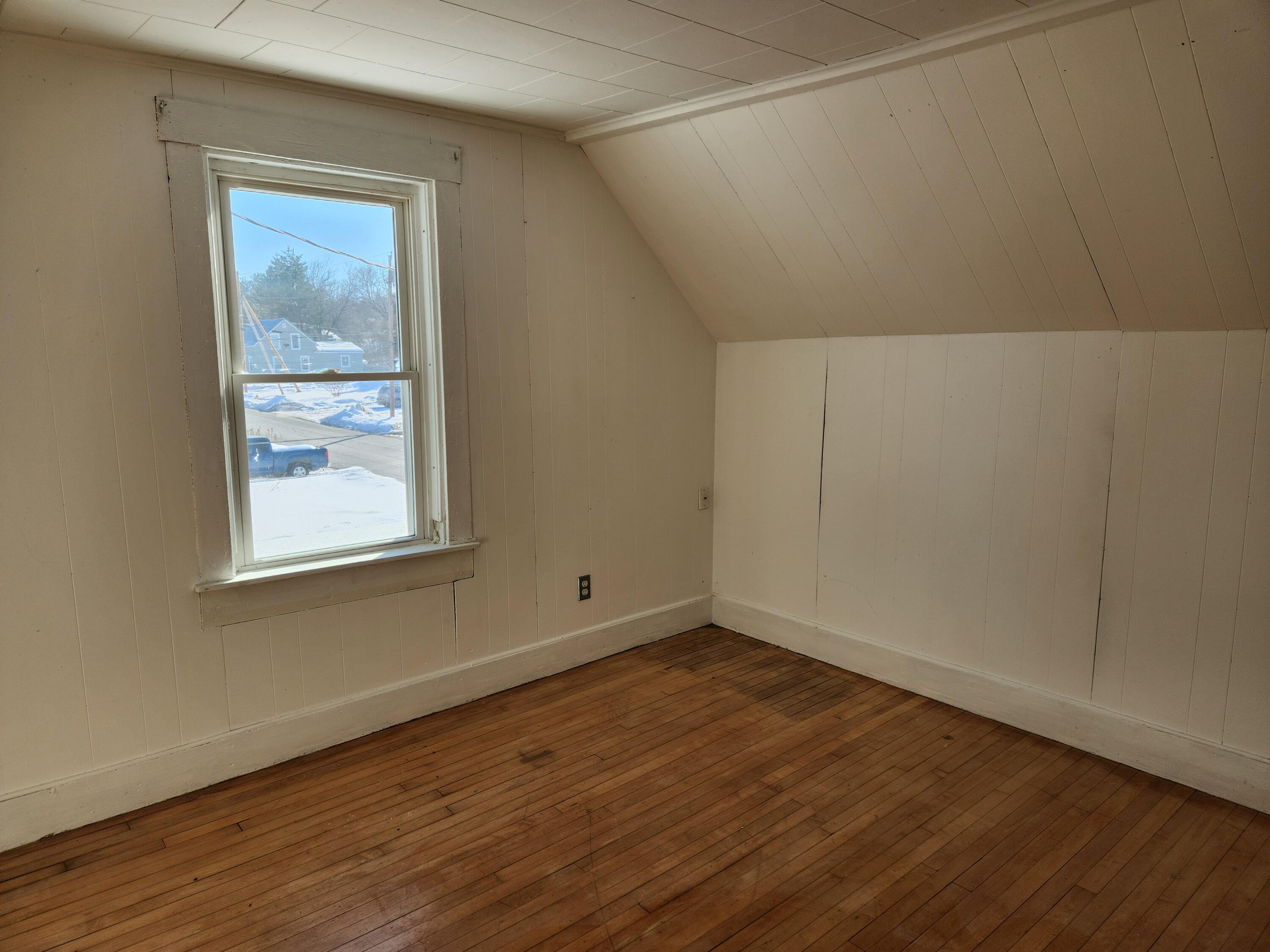 25 Howard Street Presque Isle, ME 04769 - Photo 12 of 17 2026-02-20 09.44.24