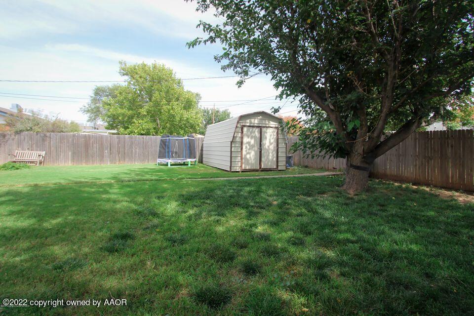 5119 Royce Drive Amarillo, TX 79110 - Photo 3 of 24 Backyard