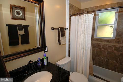 12511 Barbara Road Silver Spring, MD 20906 - Photo 7 of 10 Bath