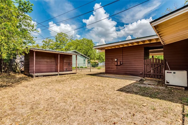 $2,150 | 4622 Philco Drive, Austin, TX 78745