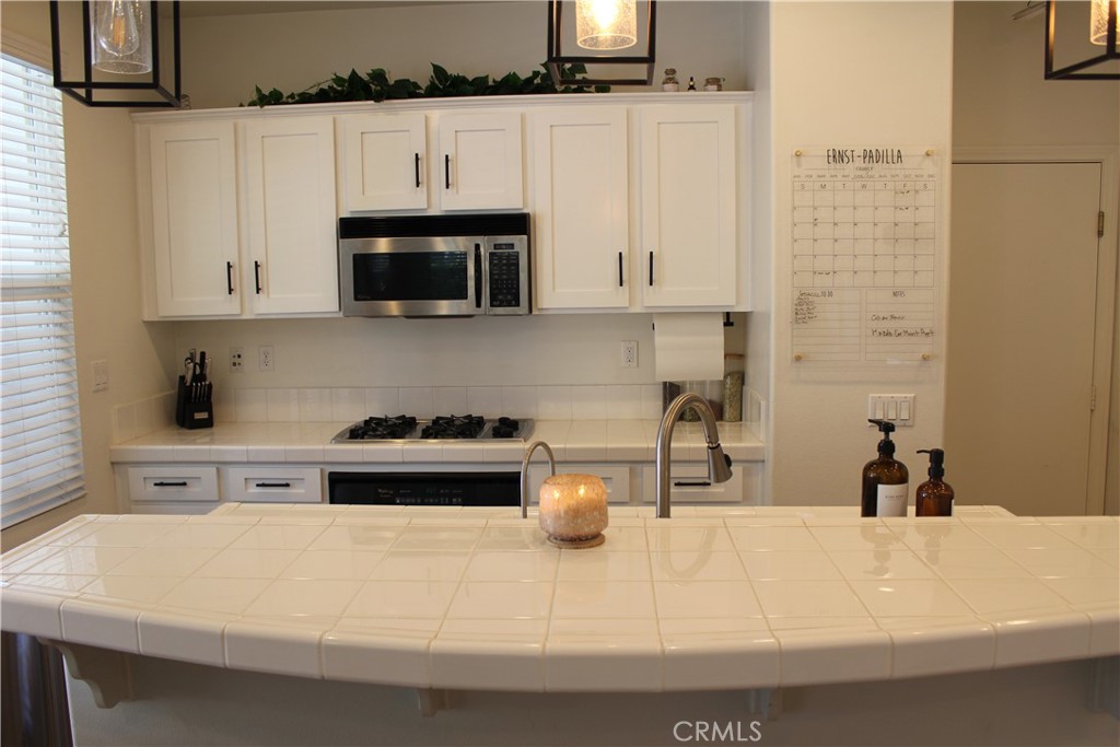 9 Honey Tree Ladera Ranch, CA 92694 - Photo 6 of 15