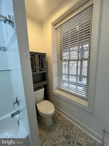 $1,750 | 37 Bridge Street, Unit 203, Phoenixville, PA 19460