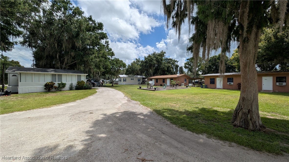 4232 Trails End Lorida, FL 33857 - Photo 15 of 50