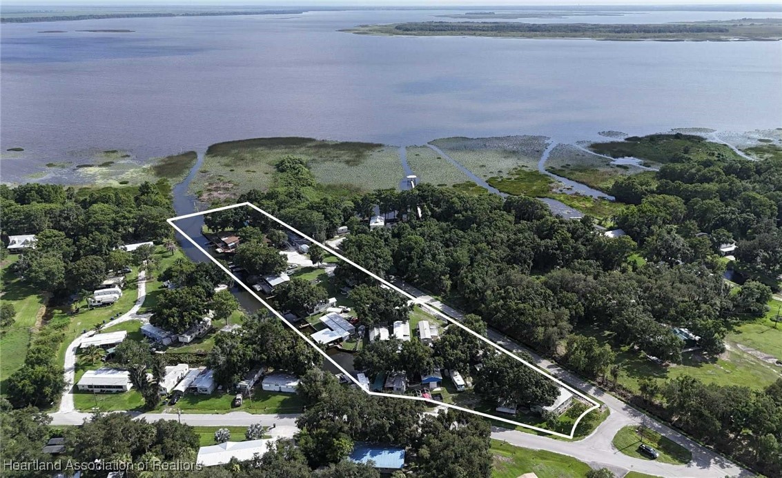 4232 Trails End Lorida, FL 33857 - Photo 2 of 50