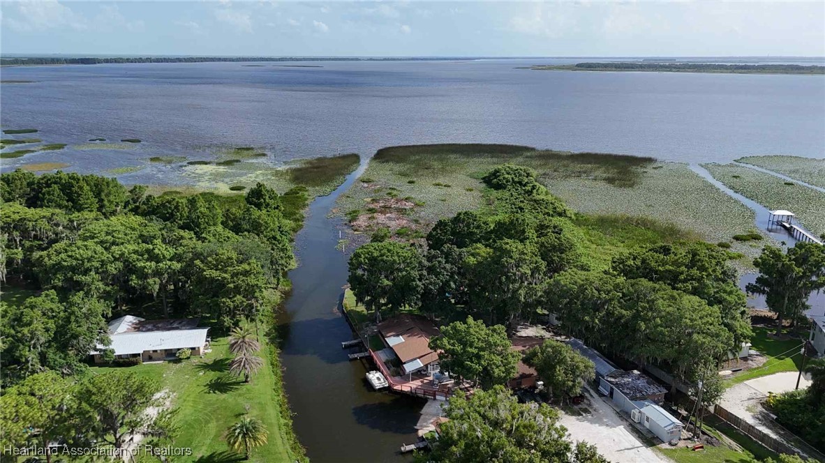 4232 Trails End Lorida, FL 33857 - Photo 3 of 50