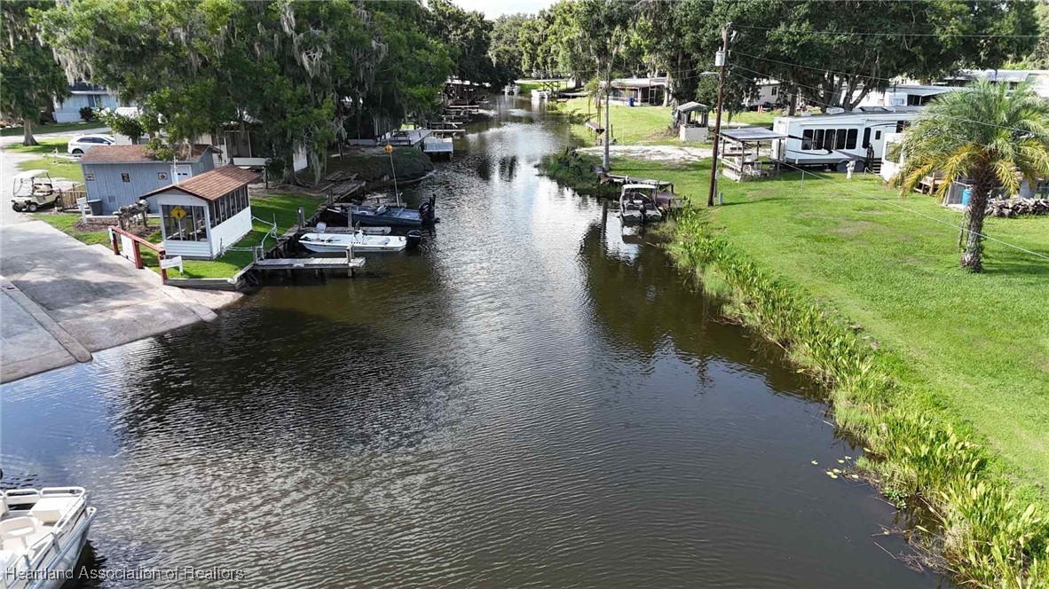 4232 Trails End Lorida, FL 33857 - Photo 5 of 50