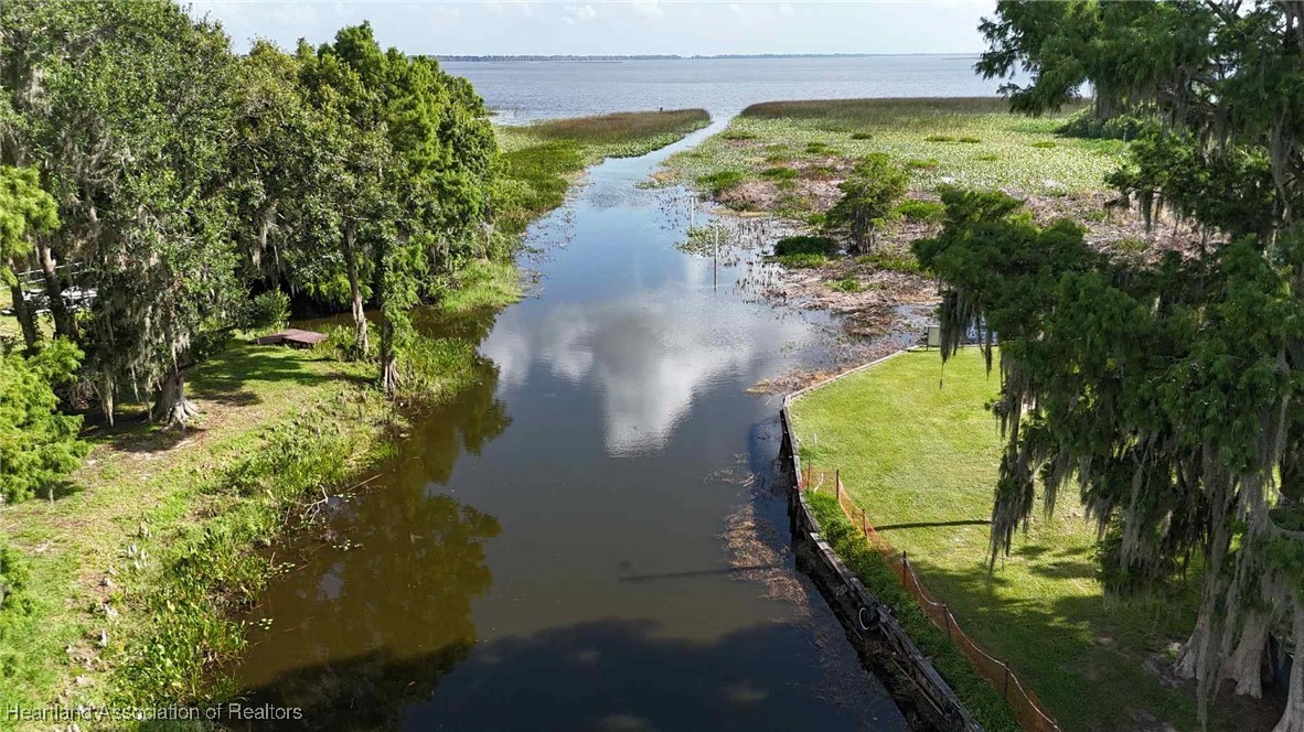 4232 Trails End Lorida, FL 33857 - Photo 6 of 50