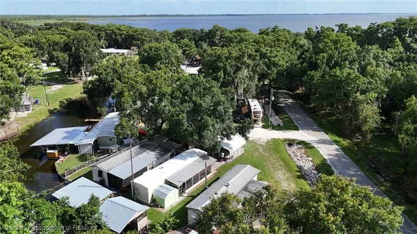 $1,399,900 | 4232 Trails End, Lorida, FL 33857