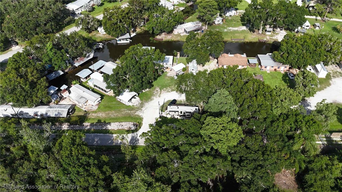 4232 Trails End Lorida, FL 33857 - Photo 8 of 50