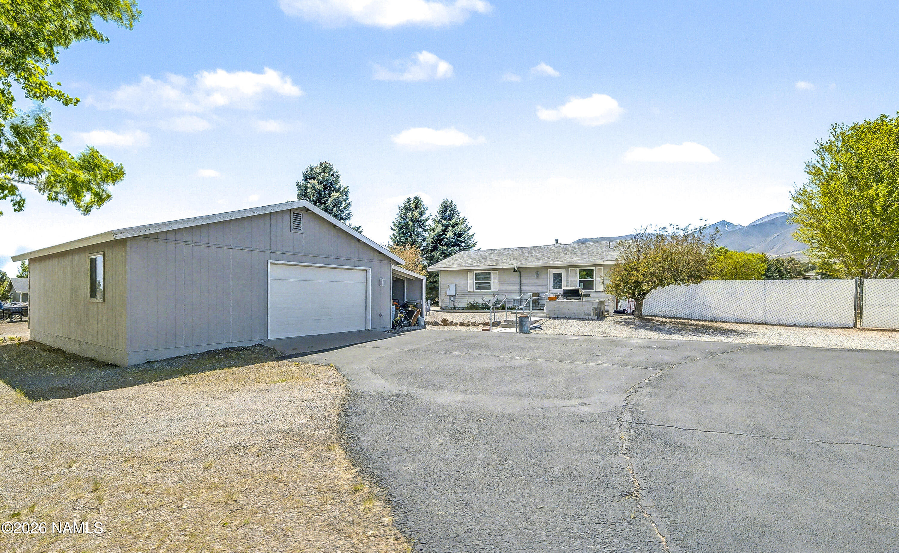 5640 East Atkinson Road Flagstaff, AZ 86004 - Photo 44 of 53 Pull-through Garage