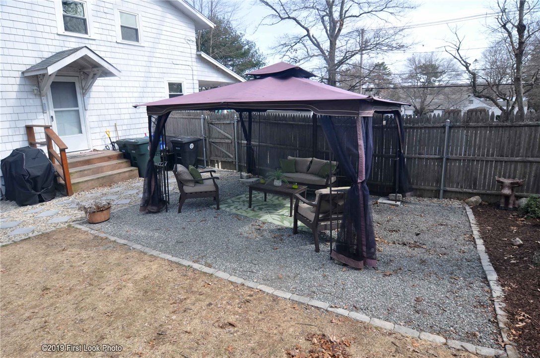 195 Arnold Road Coventry, RI 02816 - Photo 4 of 25