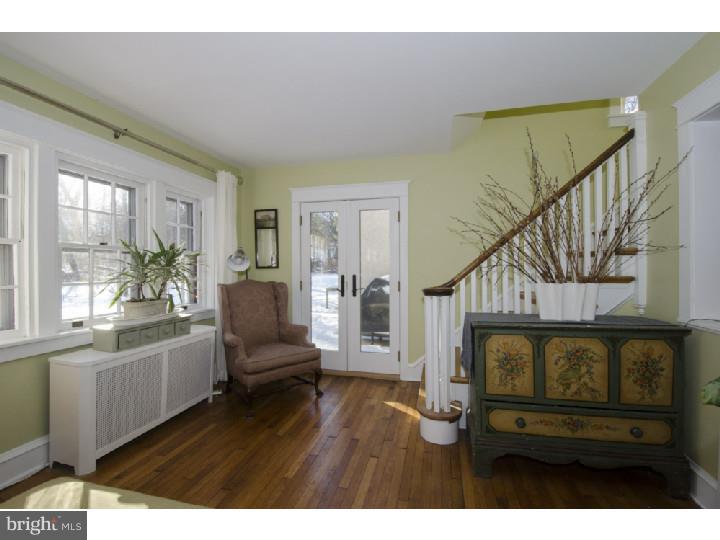 512 Askin Road Wayne, PA 19087 - Photo 2 of 25