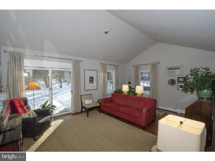 512 Askin Road Wayne, PA 19087 - Photo 8 of 25