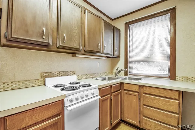 $1,200 | 530 Linwood Avenue, Buffalo, NY 14209